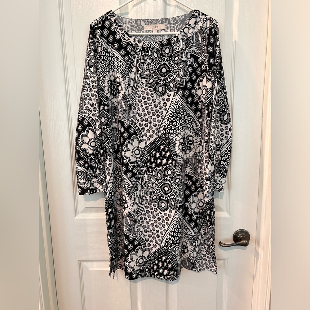 LOFT, long sleeve patterned pullover shift dress, Size M